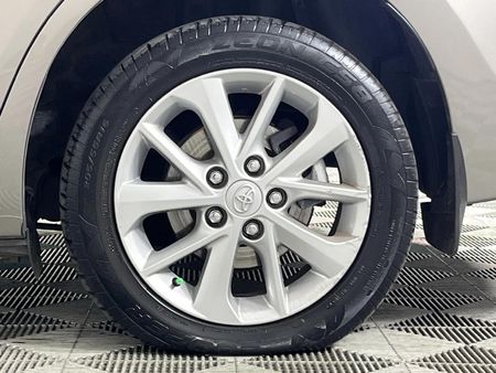 2015-Toyota-Corolla-16-Prestige_6
