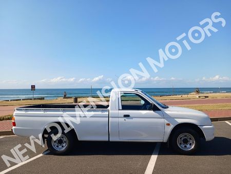 2000-Mitsubishi-Colt-2000i-HiLine-LWB-Single-Cab_1