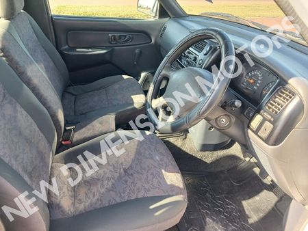 2000-Mitsubishi-Colt-2000i-HiLine-LWB-Single-Cab_5