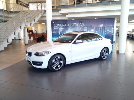 2016-BMW-2-Series-220d-Coupe-Sport-Auto_0