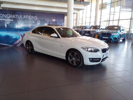 2016-BMW-2-Series-220d-Coupe-Sport-Auto_12