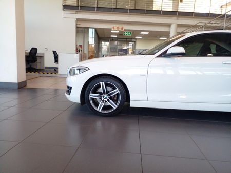 2016-BMW-2-Series-220d-Coupe-Sport-Auto_13