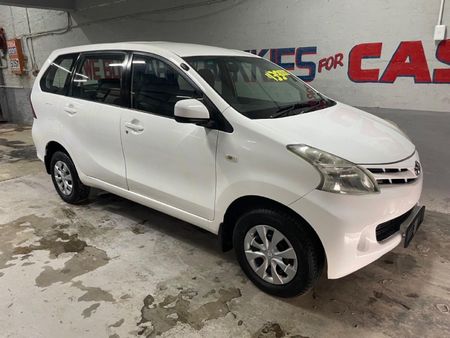 2014-Toyota-Avanza-15-SX_0