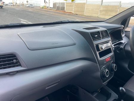 2014-Toyota-Avanza-15-SX_4