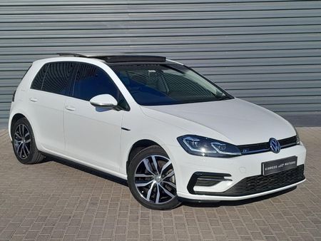 2020-Volkswagen-Golf-14-TSi-COMFORTLINE-R-LINE-DSG-AUTO_0