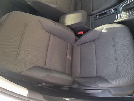 2020-Volkswagen-Golf-14-TSi-COMFORTLINE-R-LINE-DSG-AUTO_9