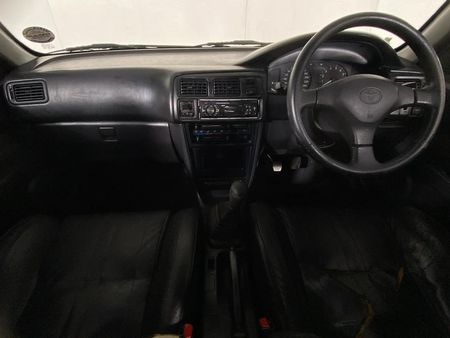 1999-Toyota-Corolla-RXi_1