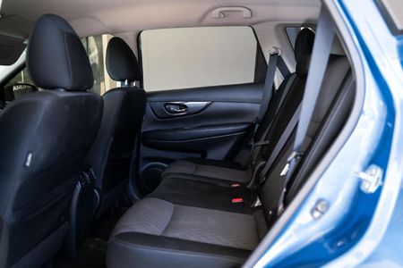2020-Nissan-X-Trail-16-dCi-Visia-7-seat_9