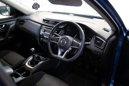 2020-Nissan-X-Trail-16-dCi-Visia-7-seat_10