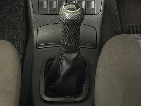2003-Volkswagen-Polo-Classic-14_9
