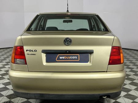 2003-Volkswagen-Polo-Classic-14_13