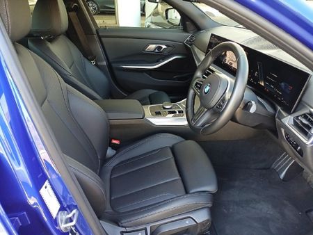 2023-BMW-3-Series-320d-M-Sport-Auto_5
