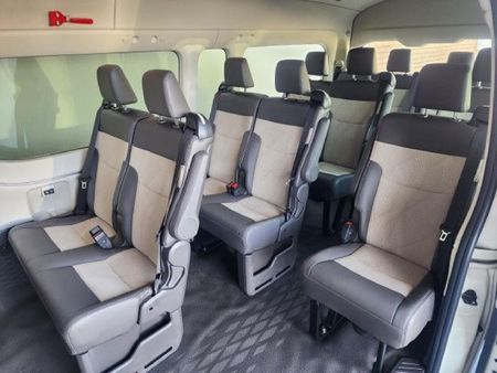 2020-Toyota-Quantum-28-GL-14-Seat_8