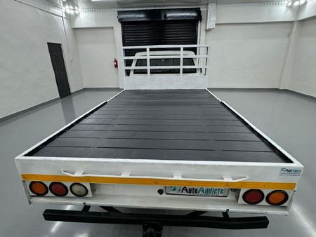 1999-Isuzu-KB-200-SWB_2