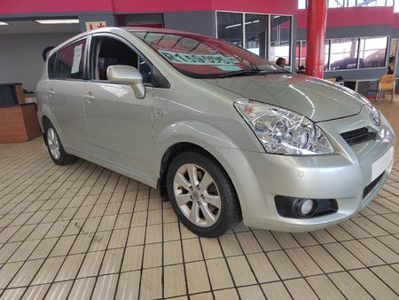 2009-Toyota-Verso-160-SX_0