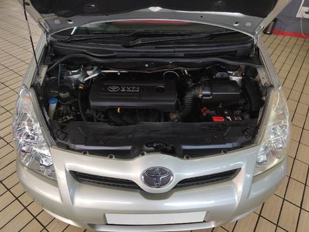 2009-Toyota-Verso-160-SX_5