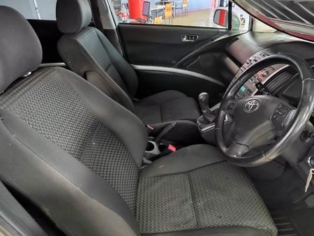 2009-Toyota-Verso-160-SX_6