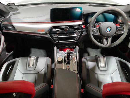 2022-BMW-M5-CS-M-DCT_13