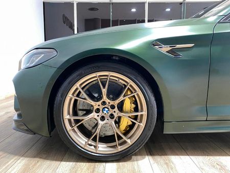 2022-BMW-M5-CS-M-DCT_5