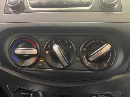 2024-Nissan-Navara-25-DDTi-SE-4X4-Single-Cab_12