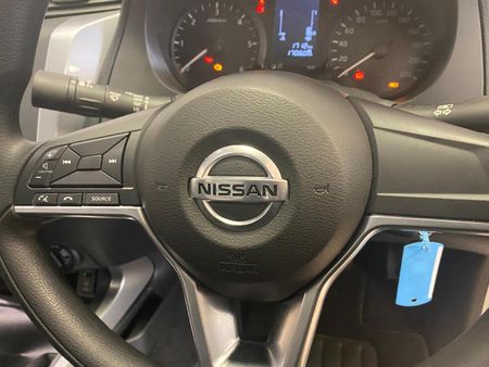 2024-Nissan-Navara-25-DDTi-SE-4X4-Single-Cab_16