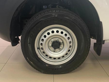 2024-Nissan-Navara-25-DDTi-SE-4X4-Single-Cab_19