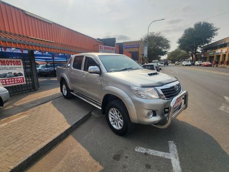 2012-Toyota-Hilux-30-D-4D-Heritage-Raised-Body-Double-Cab_1