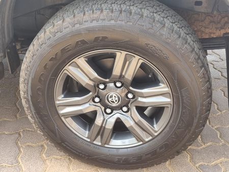 2022-Toyota-Hilux-28-GD-6-Raider-4x4-Auto-Double-Cab_11