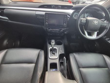 2022-Toyota-Hilux-28-GD-6-Raider-4x4-Auto-Double-Cab_7