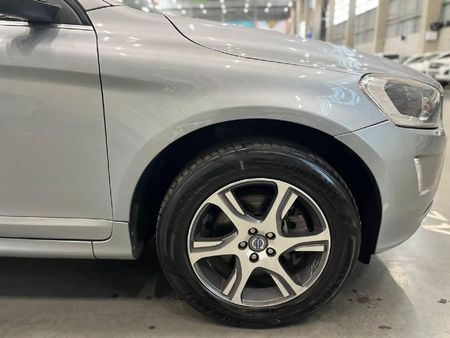 2014-Volvo-XC60-T5-Excel-Auto-Drive-E_8