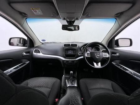 2013-Dodge-Journey-36-V6-SXT-Auto_10