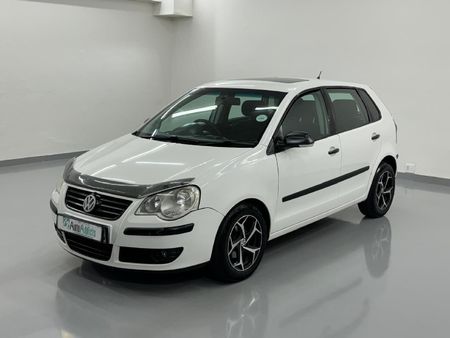 2007-Volkswagen-Polo-16-Trendline_0