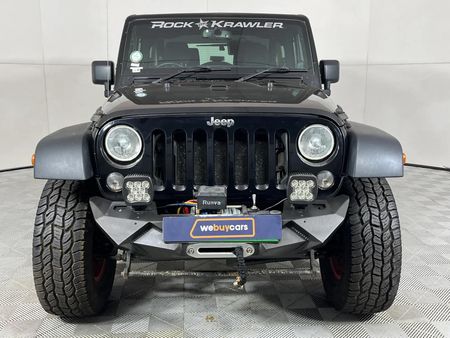 2014-Jeep-Wrangler-36-V6-Rubicon-2-dr_8