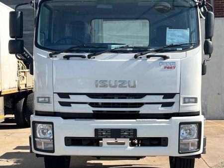 2024-Isuzu-FTR-850-AMT-CC_0