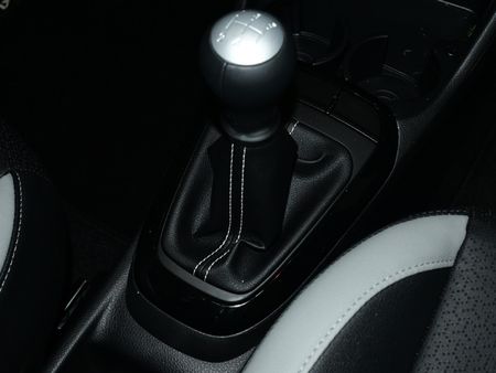 2024-Kia-Picanto-12-EX-Manual_19