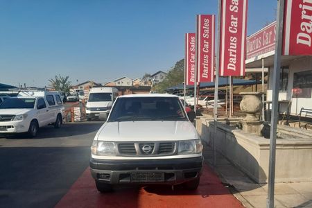 2007-Nissan-Hardbody-2700D-4x2-Double-Cab_1