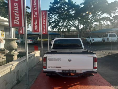 2007-Nissan-Hardbody-2700D-4x2-Double-Cab_3