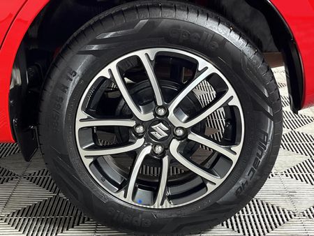 2022-Suzuki-Swift-12-GLX_5