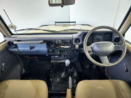 2000-Toyota-Land-Cruiser-70-42-Diesel-Single-Cab_14