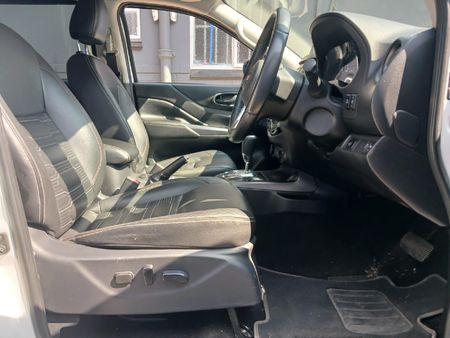2022-Nissan-Navara-25-DDTi-PRO-4X-4X4-Auto-Double-Cab_10