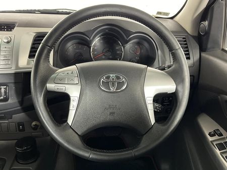 2013-Toyota-Hilux-30-D-4D-Raider-4x4-Auto-Double-Cab_11