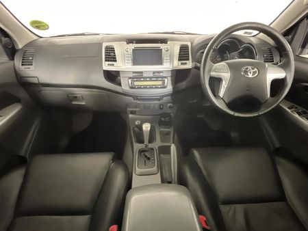 2013-Toyota-Hilux-30-D-4D-Raider-4x4-Auto-Double-Cab_1
