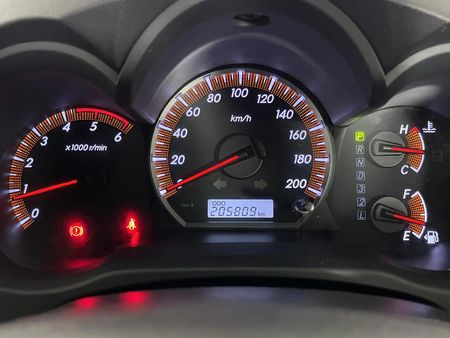 2013-Toyota-Hilux-30-D-4D-Raider-4x4-Auto-Double-Cab_2