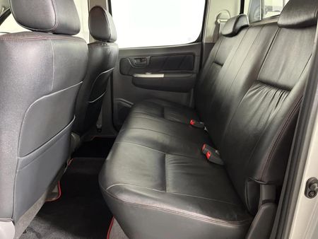 2013-Toyota-Hilux-30-D-4D-Raider-4x4-Auto-Double-Cab_3