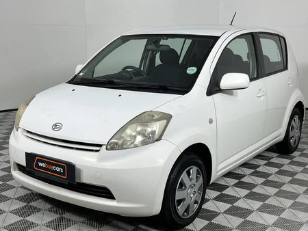 2006-Daihatsu-Sirion-13i_0