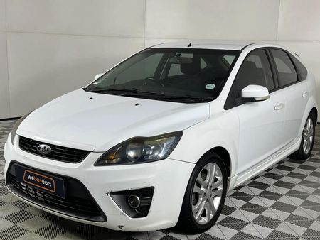 2010-Ford-Focus-20-TDCi-Si-5-dr_0