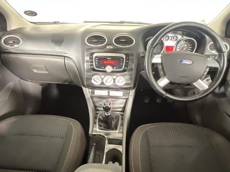 2010-Ford-Focus-20-TDCi-Si-5-dr_1