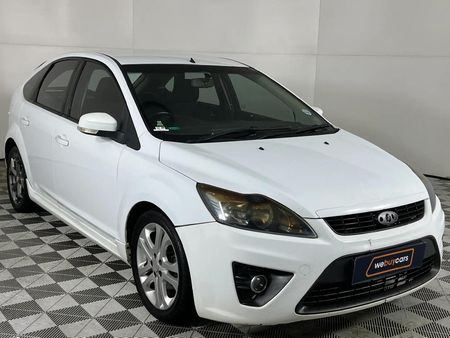 2010-Ford-Focus-20-TDCi-Si-5-dr_4
