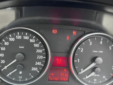 2006-BMW-3-Series-325i-Exclusive-Auto_9