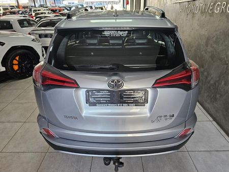 2018-Toyota-RAV4-22-D-VX-Auto_2